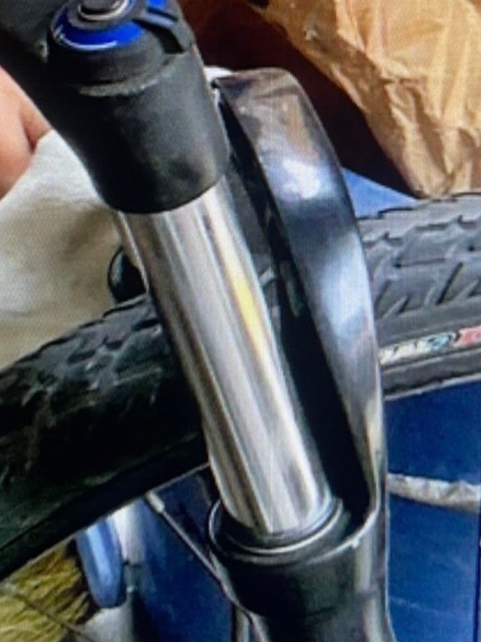 腳踏車避震器生鏽清潔後